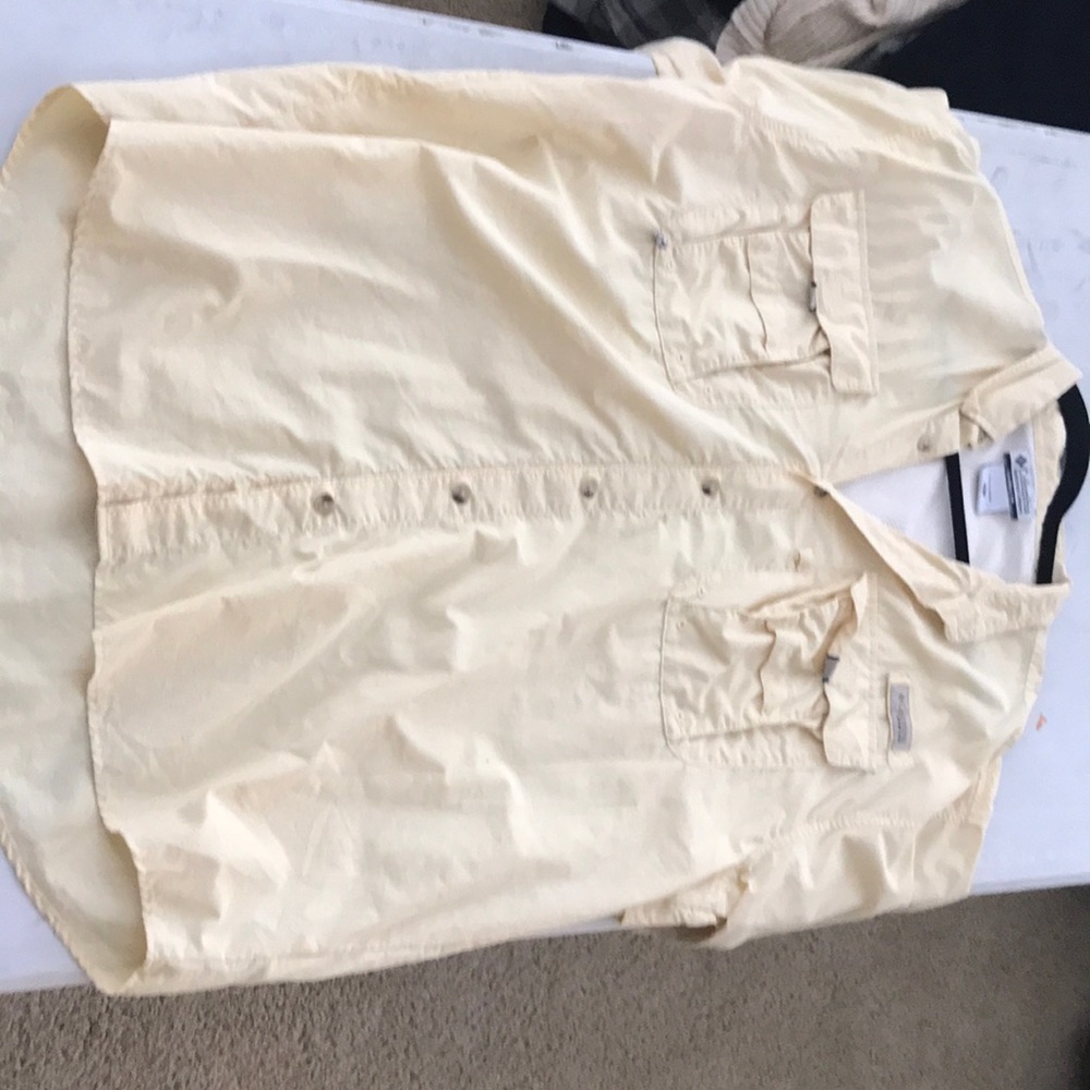 Columbia outdoor short sleeve shirt